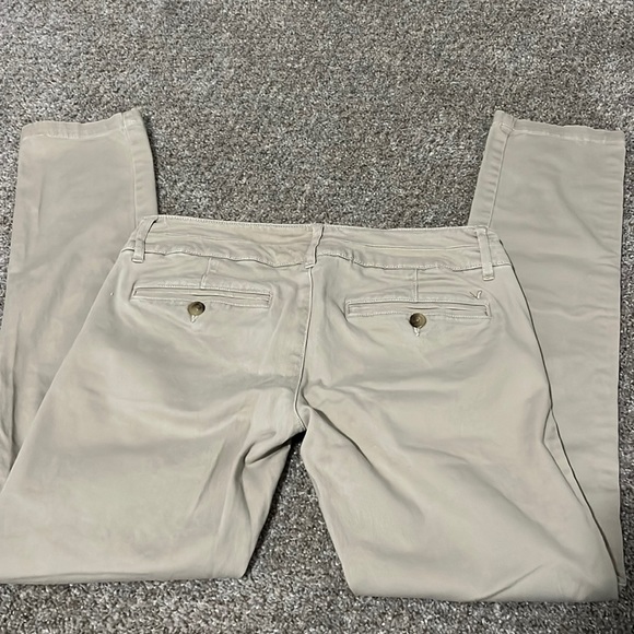 American Eagle Outfitters- khaki - size 2 - Picture 6 of 6